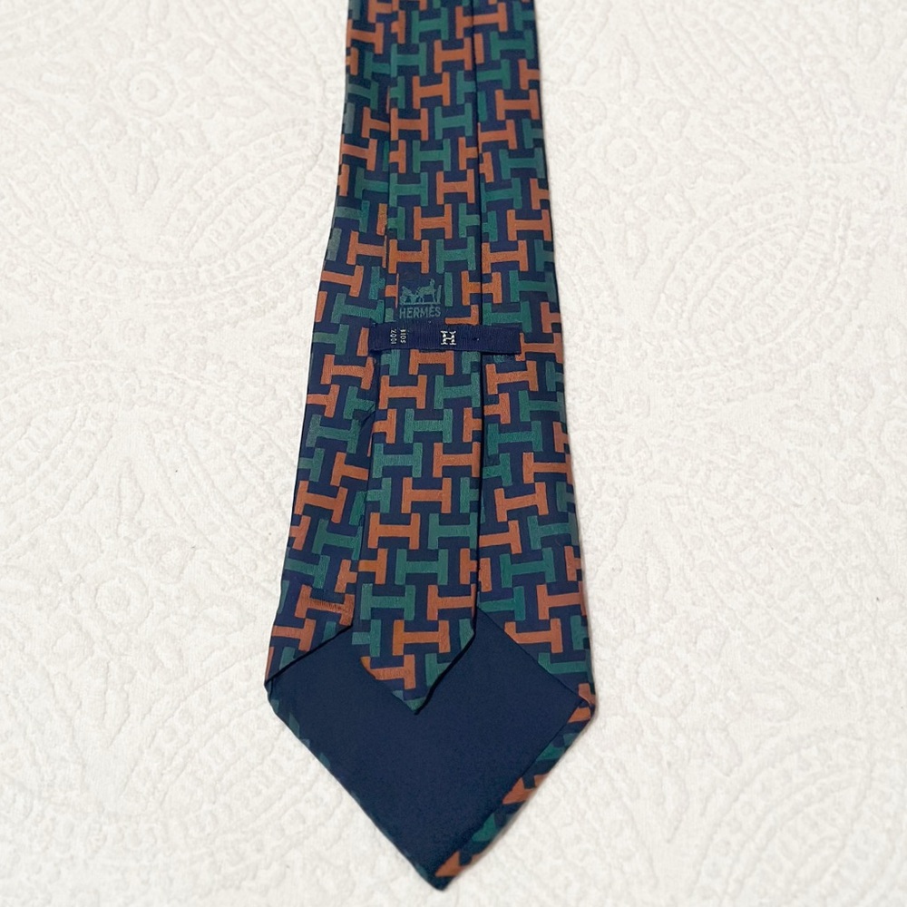 Hermes | Cool Vintage 90s Navy, Green & Rust Interlocking “H” Pattern Silk Tie
